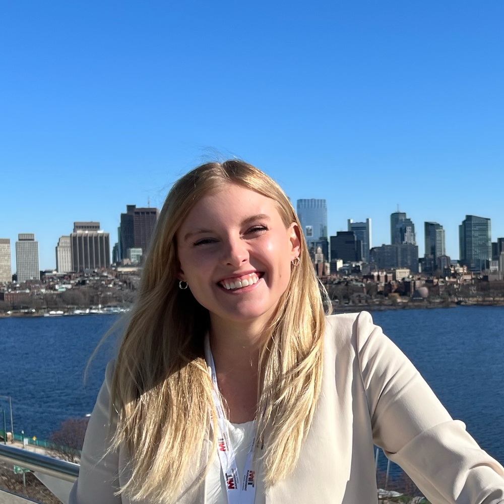 Meet your Posher, Sara